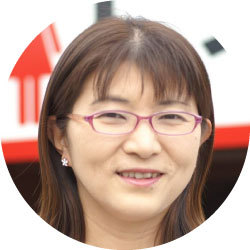 白倉 正子　氏